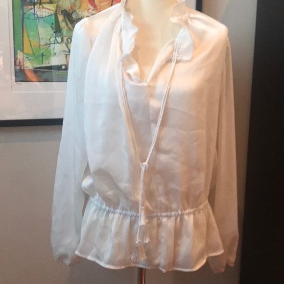 Laundry By Shelli Segal Tops - Beautiful Laundry by Shelli Segal white blouse